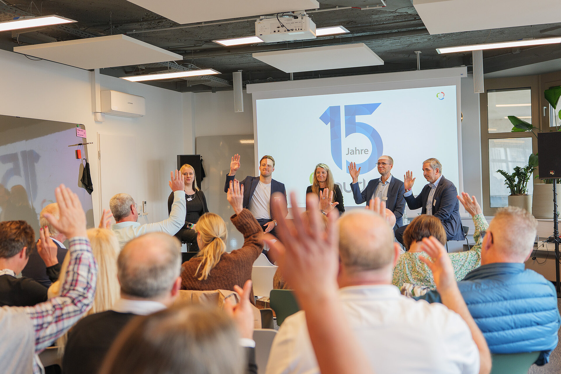 Blick in den Vortragsraum während der Podiumsdiskussion